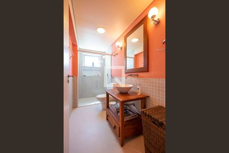 Apartamento à venda com 101m², 3 quartos e 2 vagas Apartamento à venda com 101m², 3 quartos e 2 vagasBanheiro Social