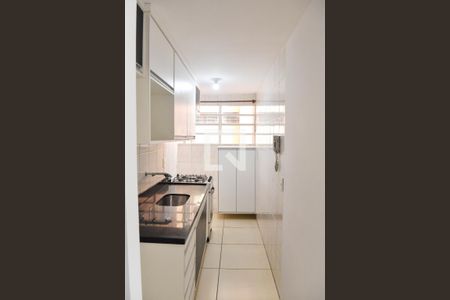 Apartamento à venda com 48m², 2 quartos e sem vaga Apartamento à venda com 48m², 2 quartos e sem vagaCozinha