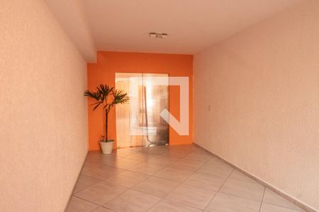 Casa à venda com 150m², 3 quartos e 5 vagas Casa à venda com 150m², 3 quartos e 5 vagasGaragem