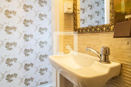 Casa à venda com 150m², 3 quartos e 5 vagas Casa à venda com 150m², 3 quartos e 5 vagasLavabo