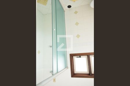 Casa para alugar com 328m², 3 quartos e 8 vagasBanheiro Social