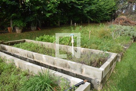 Casa para alugar com 328m², 3 quartos e 8 vagasHorta