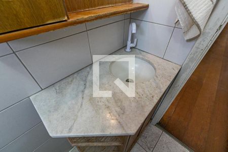 Apartamento à venda com 65m², 2 quartos e sem vaga Apartamento à venda com 65m², 2 quartos e sem vagaBanheiro