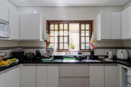 Casa à venda com 160m², 3 quartos e 1 vagaCozinha 