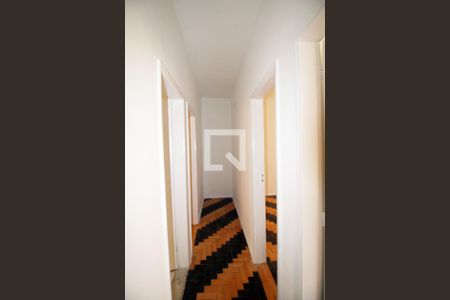 Corredor de apartamento para alugar com 2 quartos, 67m² em Váz Lobo, Rio de Janeiro