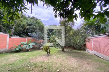 Casa à venda com 223m², 5 quartos e 2 vagasÁrea Externa