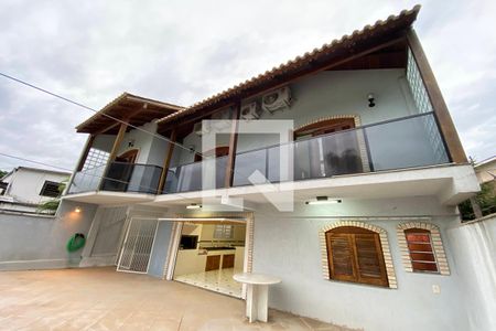 Casa à venda com 223m², 5 quartos e 2 vagasÁrea Externa