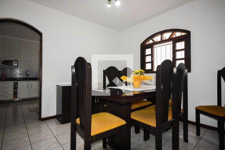 Sala de jantar de casa à venda com 4 quartos, 208m² em Jardim América, Taboão da Serra