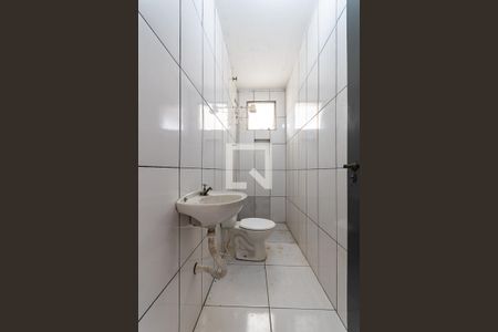 Banheiro  de casa para alugar com 1 quarto, 38m² em Vila Buenos Aires, São Paulo