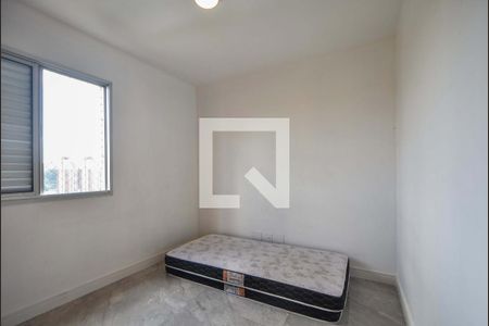 Apartamento à venda com 75m², 2 quartos e 2 vagasQuarto 02