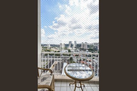 Apartamento à venda com 75m², 2 quartos e 2 vagasVaranda 