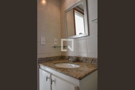 Apartamento à venda com 75m², 2 quartos e 2 vagasBanheiro 02