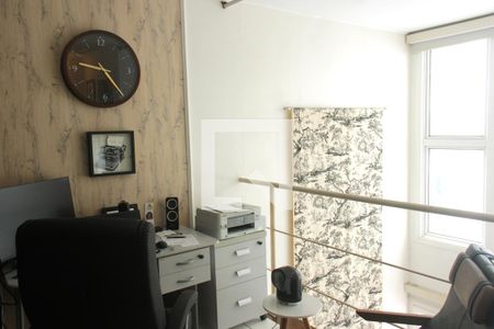 Escritório de apartamento para alugar com 1 quarto, 70m² em Gonzaga, Santos