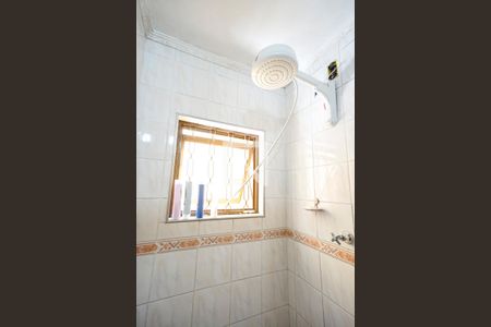 Casa à venda com 80m², 2 quartos e 3 vagas Casa à venda com 80m², 2 quartos e 3 vagasChuveiro