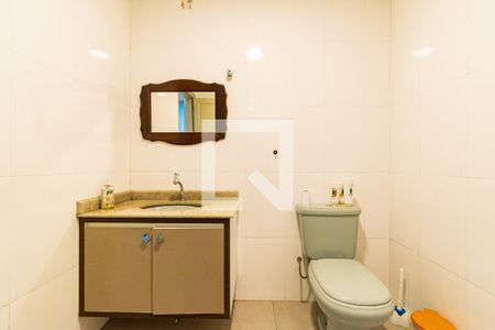 Casa à venda com 277m², 2 quartos e 3 vagasBanheiro Social