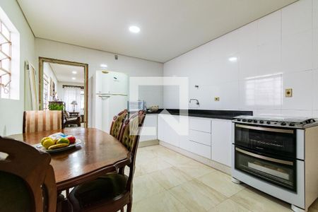 Casa à venda com 277m², 2 quartos e 3 vagasCozinha