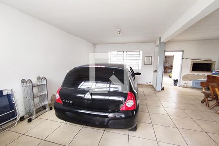 Casa à venda com 144m², 2 quartos e 2 vagas Casa à venda com 144m², 2 quartos e 2 vagasGaragem