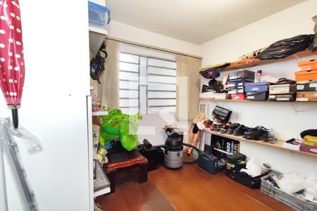 Casa à venda com 144m², 2 quartos e 2 vagas Casa à venda com 144m², 2 quartos e 2 vagasDispensa