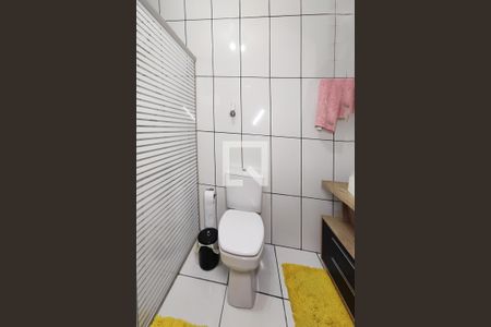 Casa à venda com 144m², 2 quartos e 2 vagas Casa à venda com 144m², 2 quartos e 2 vagasBanheiro 1