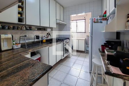 Apartamento à venda com 84m², 3 quartos e 2 vagasCozinha