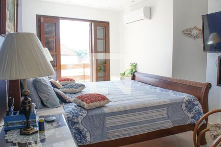 Casa à venda com 431m², 6 quartos e 2 vagas Casa à venda com 431m², 6 quartos e 2 vagasQuarto 4
