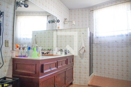 Casa à venda com 431m², 6 quartos e 2 vagas Casa à venda com 431m², 6 quartos e 2 vagasBanheiro