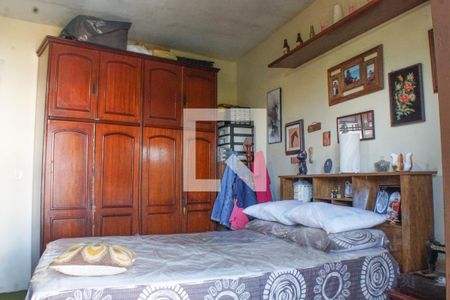 Casa à venda com 431m², 6 quartos e 2 vagas Casa à venda com 431m², 6 quartos e 2 vagasQuarto 2