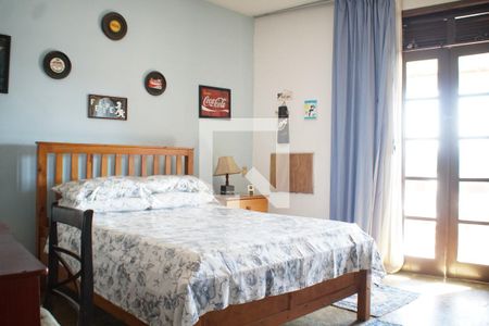 Casa à venda com 431m², 6 quartos e 2 vagas Casa à venda com 431m², 6 quartos e 2 vagasQuarto 3