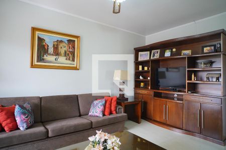 Casa à venda com 200m², 4 quartos e 6 vagasSala 2