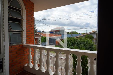 Casa à venda com 200m², 4 quartos e 6 vagasQuarto 2 - Varanda