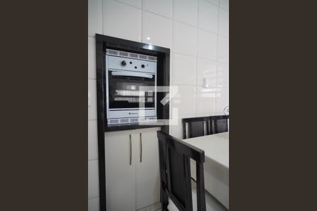 Casa à venda com 200m², 4 quartos e 6 vagasCozinha