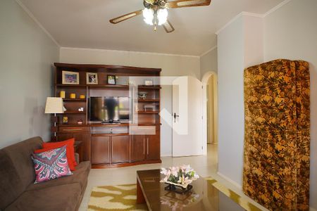 Casa à venda com 200m², 4 quartos e 6 vagasSala 2