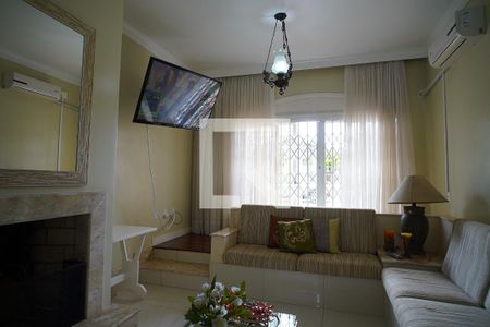 Sala de casa à venda com 4 quartos, 200m² em Jardim Itu, Porto Alegre