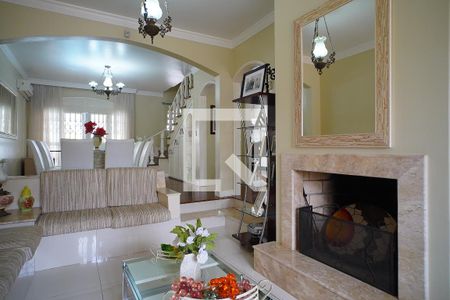 Sala de casa à venda com 4 quartos, 200m² em Jardim Itu, Porto Alegre