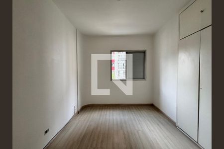 Quarto 1 de apartamento para alugar com 3 quartos, 83m² em Vila Olímpia, São Paulo