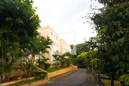 Apartamento à venda com 60m², 2 quartos e 1 vaga Apartamento à venda com 60m², 2 quartos e 1 vagaFachada