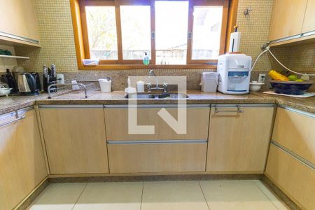 Casa à venda com 408m², 4 quartos e 3 vagasCozinha