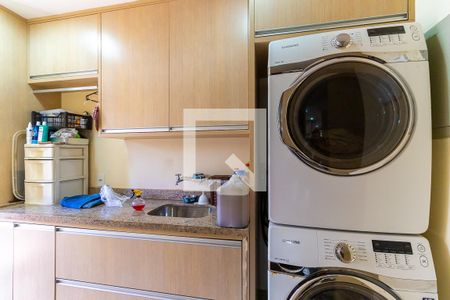 Casa à venda com 408m², 4 quartos e 3 vagasÁrea de serviço