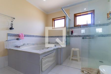 Casa à venda com 408m², 4 quartos e 3 vagasBanheiro da suíte 2