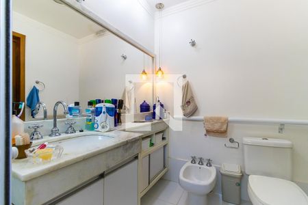 Casa à venda com 408m², 4 quartos e 3 vagasBanheiro da suíte 1