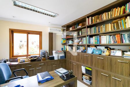 Casa à venda com 408m², 4 quartos e 3 vagasHall social