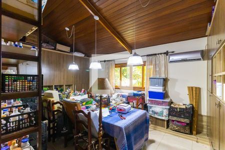 Casa à venda com 408m², 4 quartos e 3 vagasEscritório