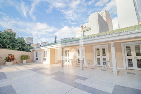 Apartamento à venda com 144m², 3 quartos e 2 vagas Apartamento à venda com 144m², 3 quartos e 2 vagasÁrea comum - Salão de festas