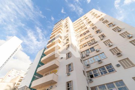 Apartamento à venda com 144m², 3 quartos e 2 vagas Apartamento à venda com 144m², 3 quartos e 2 vagasFachada