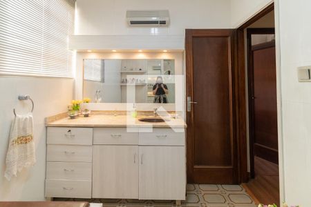 Apartamento à venda com 144m², 3 quartos e 2 vagas Apartamento à venda com 144m², 3 quartos e 2 vagasBanheiro