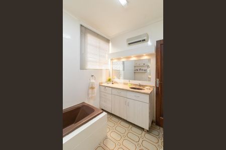 Apartamento à venda com 144m², 3 quartos e 2 vagas Apartamento à venda com 144m², 3 quartos e 2 vagasBanheiro