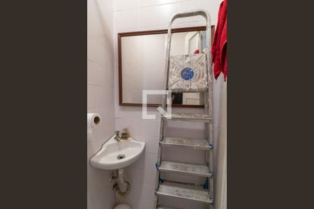 Apartamento à venda com 144m², 3 quartos e 2 vagas Apartamento à venda com 144m², 3 quartos e 2 vagasLavabo 1