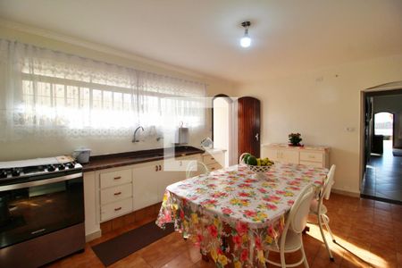 Casa à venda com 315m², 5 quartos e 4 vagasCozinha