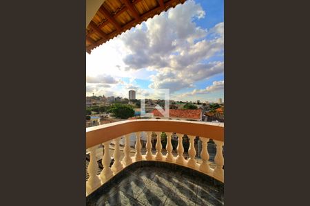 Casa à venda com 315m², 5 quartos e 4 vagasVaranda da Suíte 2