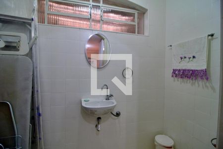 Casa à venda com 315m², 5 quartos e 4 vagasBanheiro de Serviço